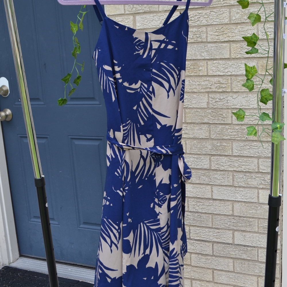 Blue Patterned Dress - Picture 4 of 5